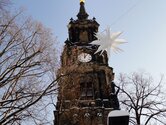 Etwas beschaulicher: Die Dreikönigskirche im Neustädter Barockviertel zur Weihnachtszeit