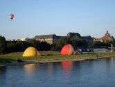 Ballon fahren über Dresden - Start vor dem Finanzministerium am Neustädter Königsufer